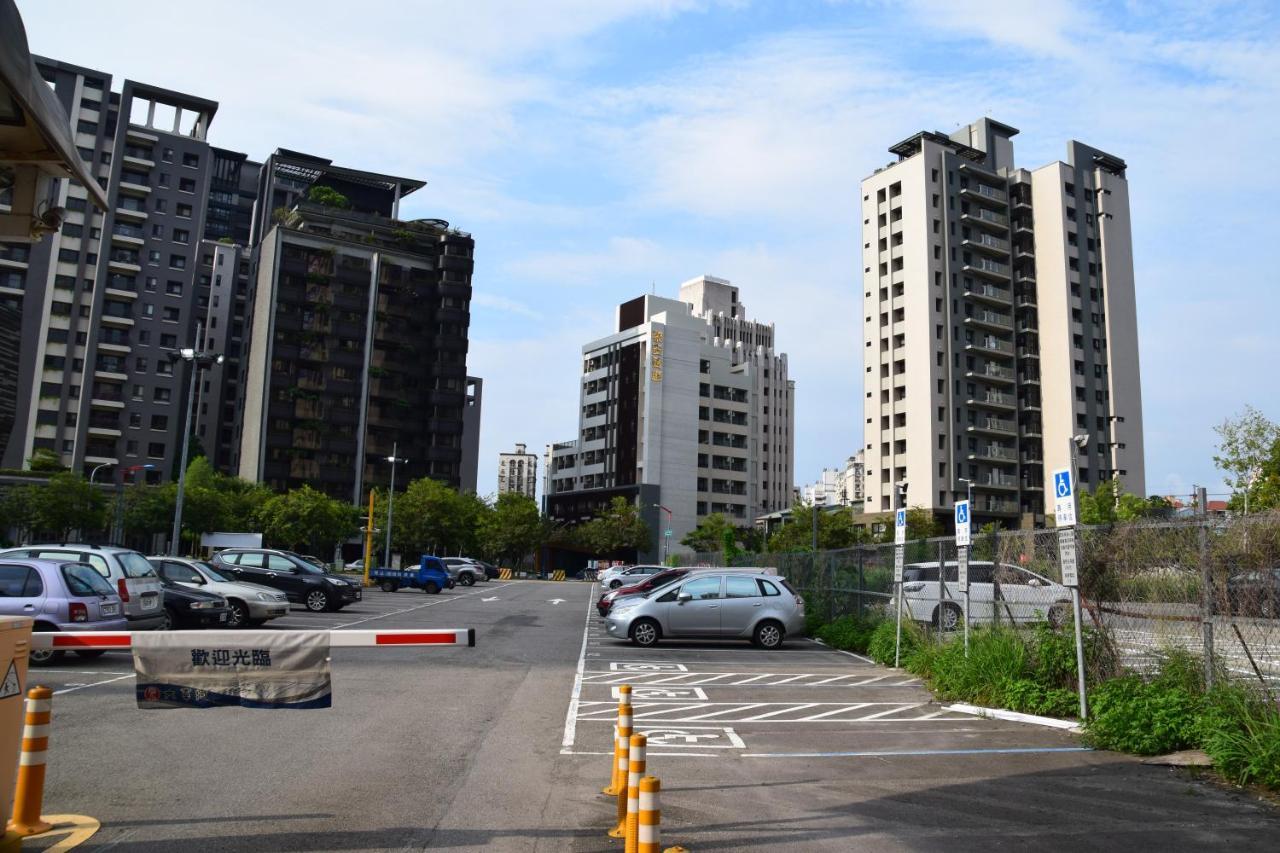 Liann Hotel Taichung Exterior foto